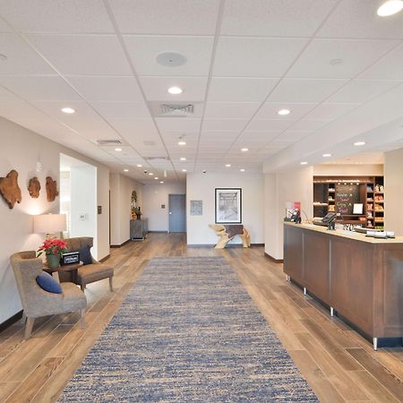 Hampton Inn & Suites Menomonie-Uw Stout Экстерьер фото