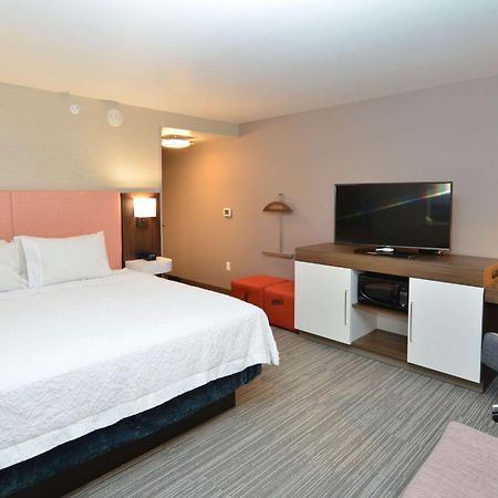 Hampton Inn & Suites Menomonie-Uw Stout Экстерьер фото
