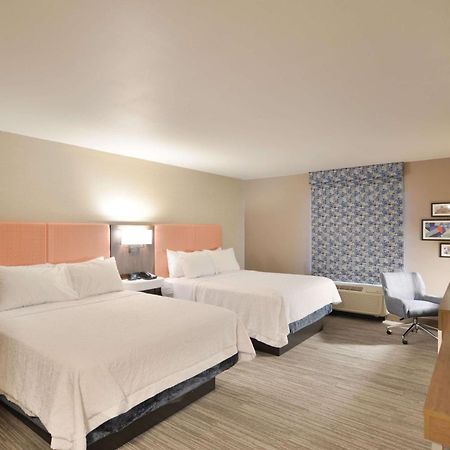 Hampton Inn & Suites Menomonie-Uw Stout Экстерьер фото