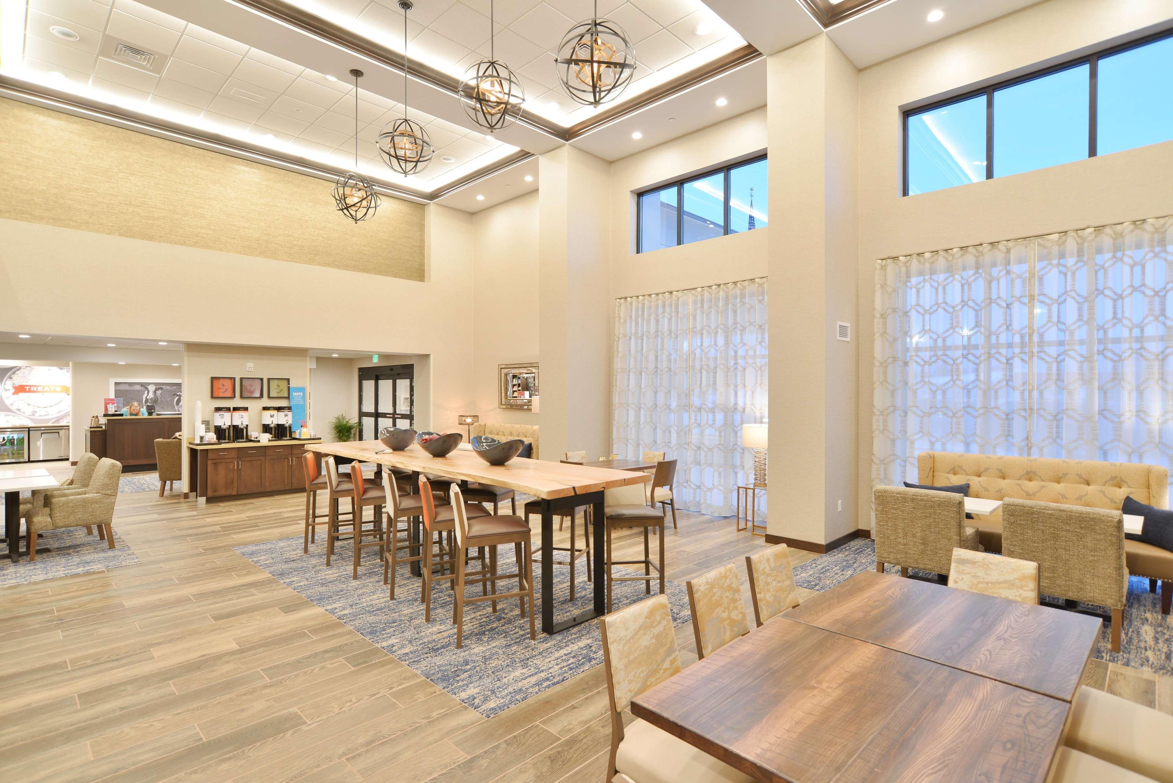 Hampton Inn & Suites Menomonie-Uw Stout Экстерьер фото