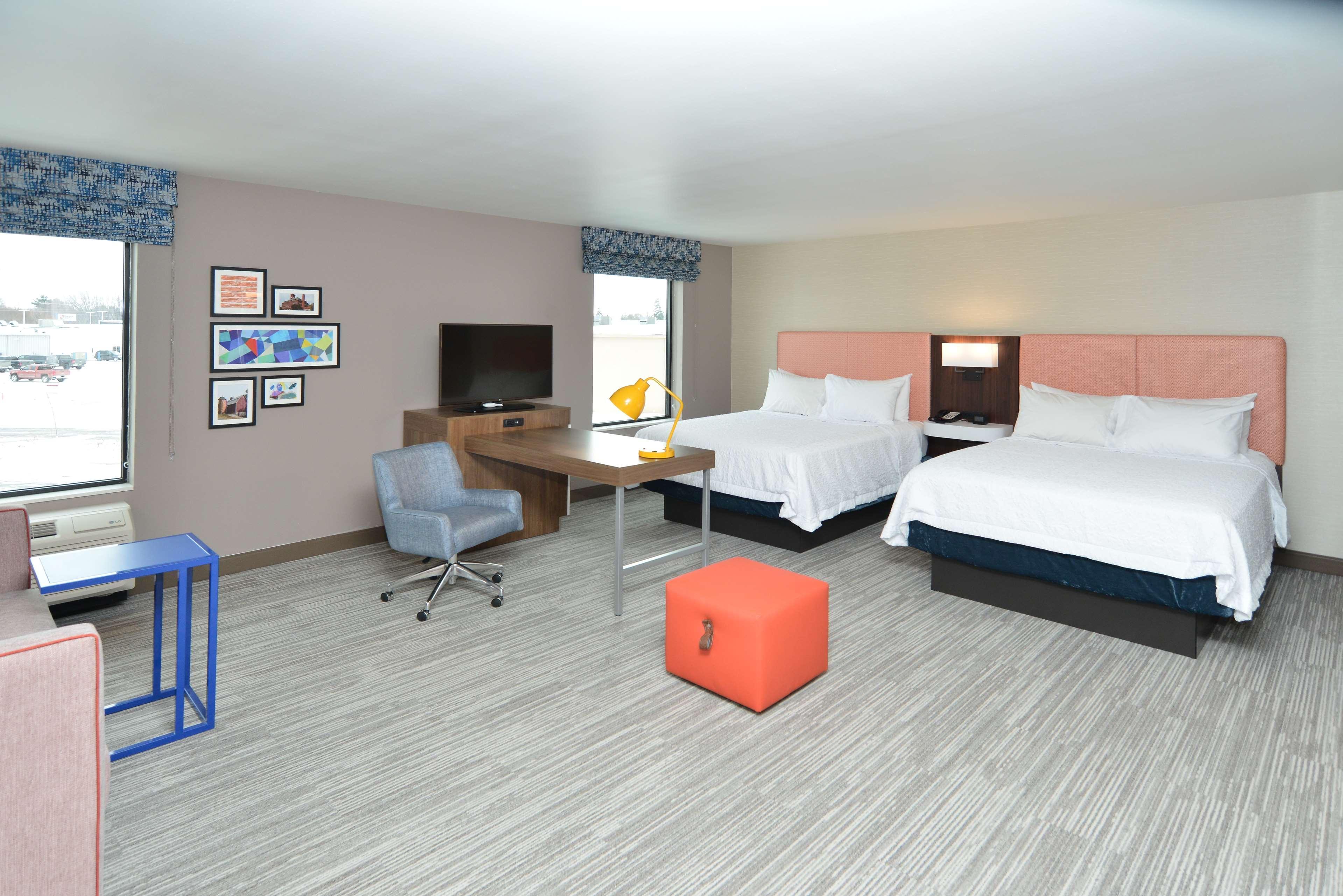 Hampton Inn & Suites Menomonie-Uw Stout Экстерьер фото