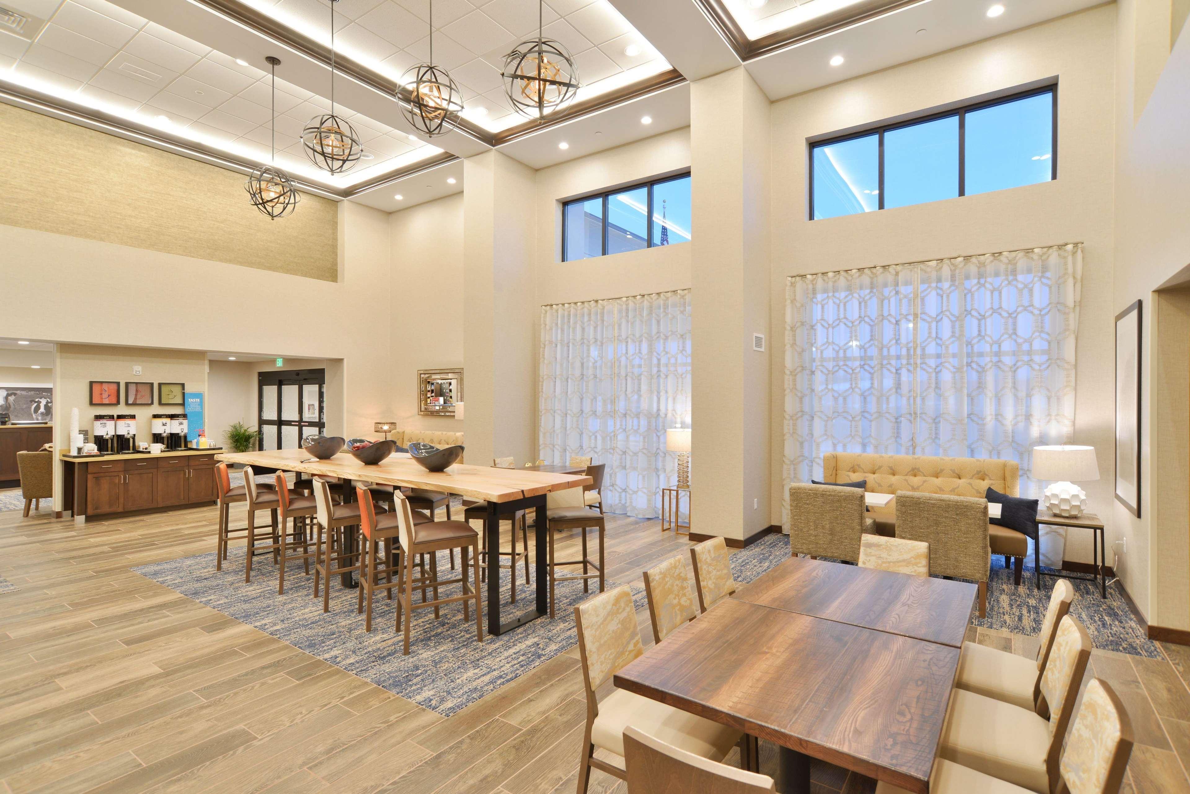 Hampton Inn & Suites Menomonie-Uw Stout Экстерьер фото