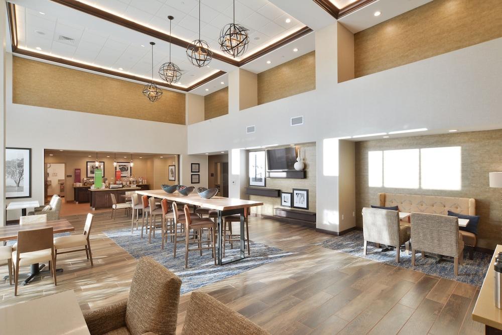 Hampton Inn & Suites Menomonie-Uw Stout Экстерьер фото